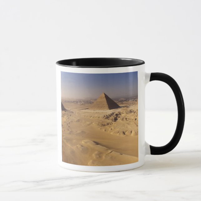 Egypt, Pyramids at Giza, Khafre, Khufu, Menkaure Mug (Right)