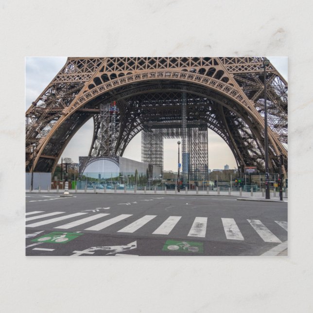 Eiffel tower during Coronavirus Lockdown in Paris Postcard (Front)