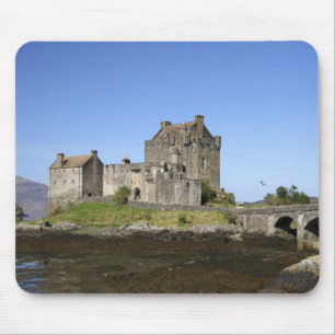 Eilean Donan Castle, Scotland. The famous Eilean 3 Mouse Pad