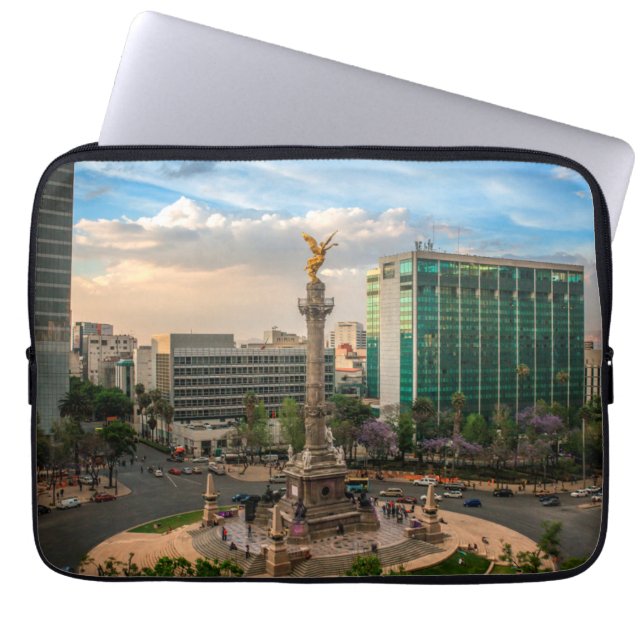 El Angel De Independencia Laptop Sleeve (Front)