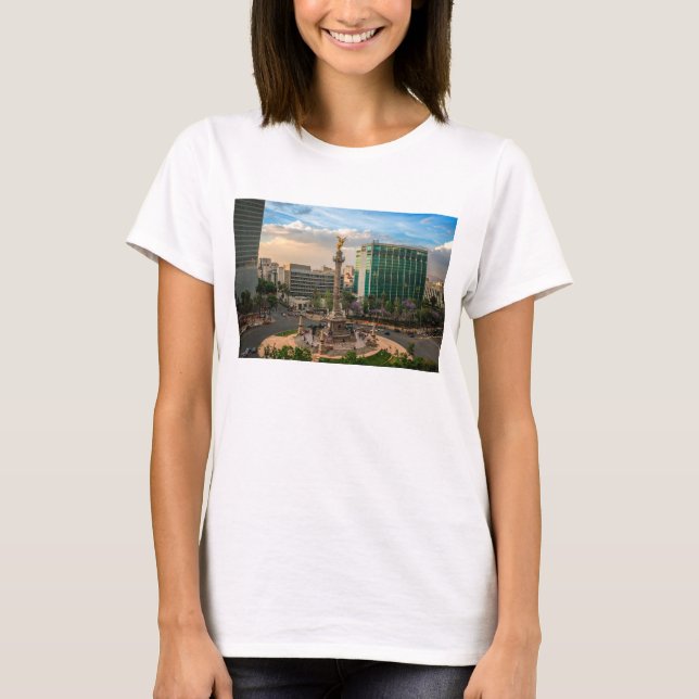 El Angel De Independencia T-Shirt (Front)