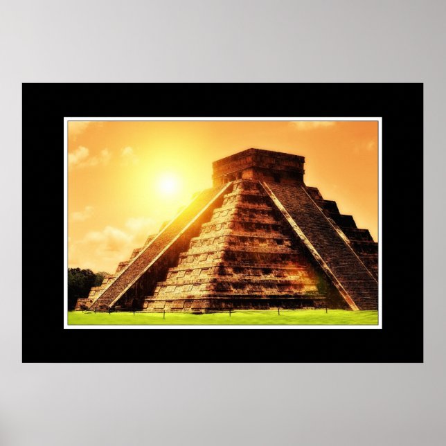 El Castillo - Chichen Itza Poster (Front)