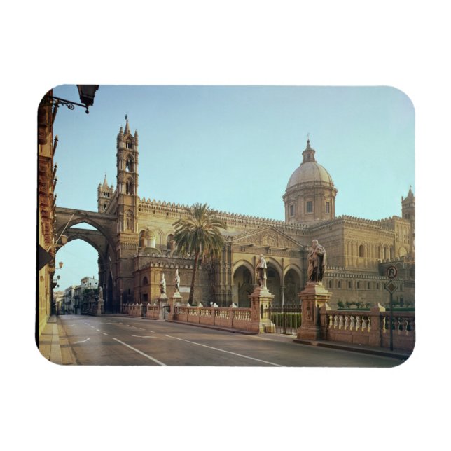 El Duomo, founded by Walter, Archbishop of Palermo Magnet (Horizontal)