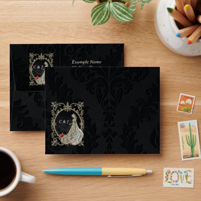 Elegance in gold and black.  envelope (Desk)