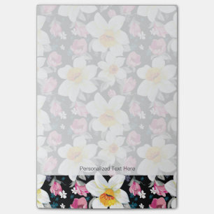 Elegance pattern with narcissus flowers post-it notes