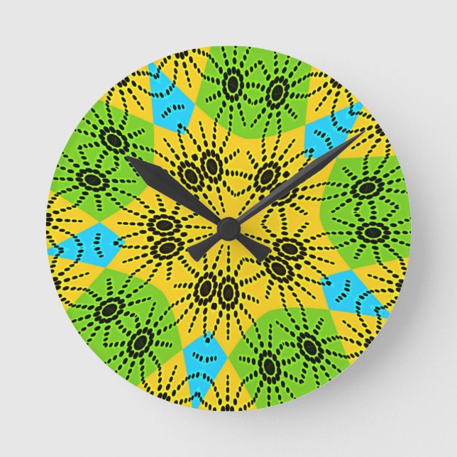 Elegant African-Inspired Spider Traditional Motif  Round Clock (Front)