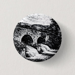 Elegant and practical, perfect for any occasion 3 cm round badge
