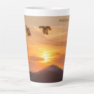 Elegant and refined design latte mug