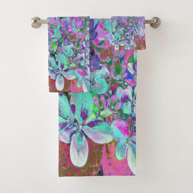 Elegant Aqua and Purple Limelight Hydrangea Detail Bath Towel Set (Insitu)