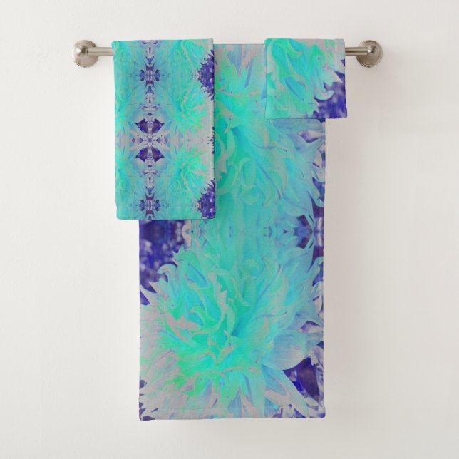 Elegant Aquamarine Green and Blue Dahlia Flower Bath Towel Set (Insitu)
