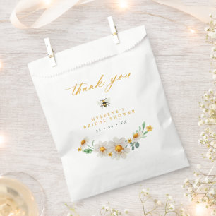 Elegant Bee and Daisies Bridal Shower Favour Bags