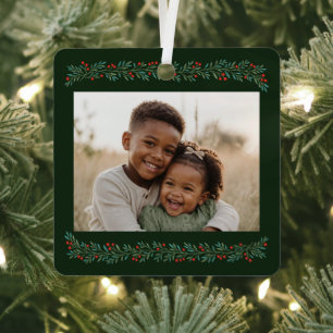 Elegant Berry Christmas Garland Frame Photo Metal Tree Decoration