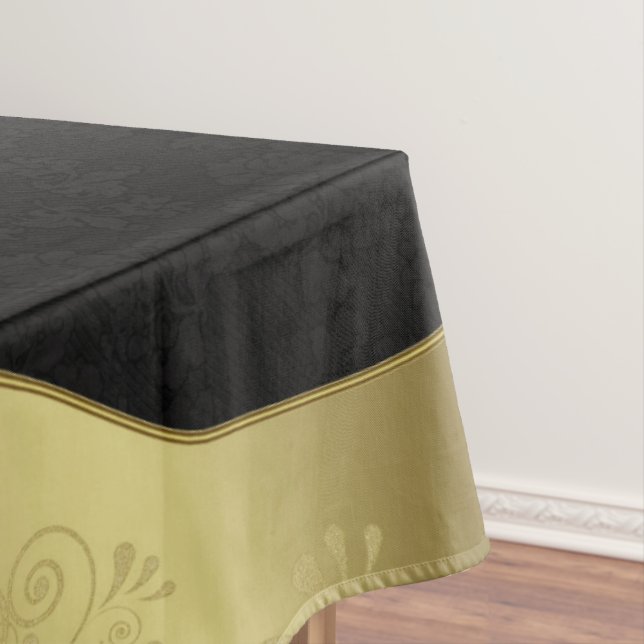 Elegant Black and Gold Tablecloth (In Situ)
