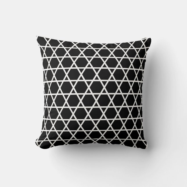 Elegant black and white geometric pattern cushion (Front)
