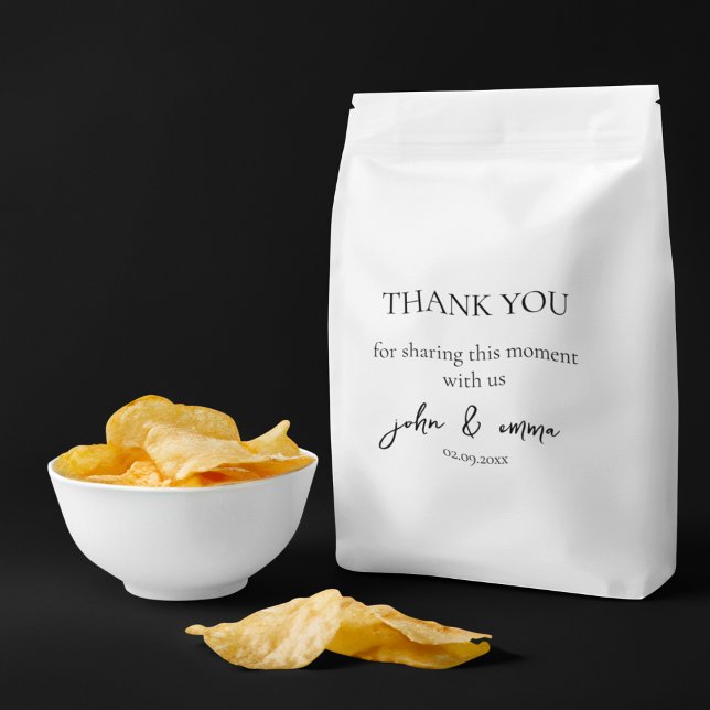 Elegant Black and White Wedding Theme Favour Bags (Thank your guests with a return gift with a note)