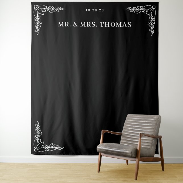 Elegant Black Laurel Wreath Tapestry (In Situ)