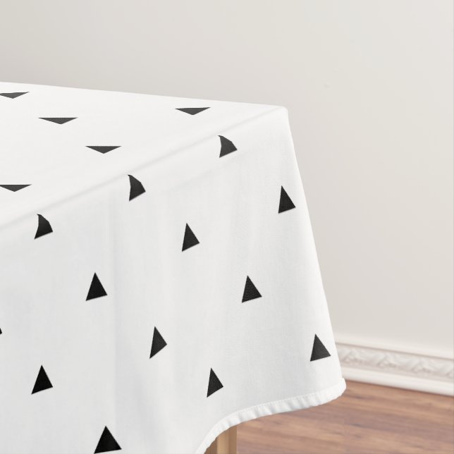 Elegant black white geometric pattern | triangles tablecloth (In Situ)