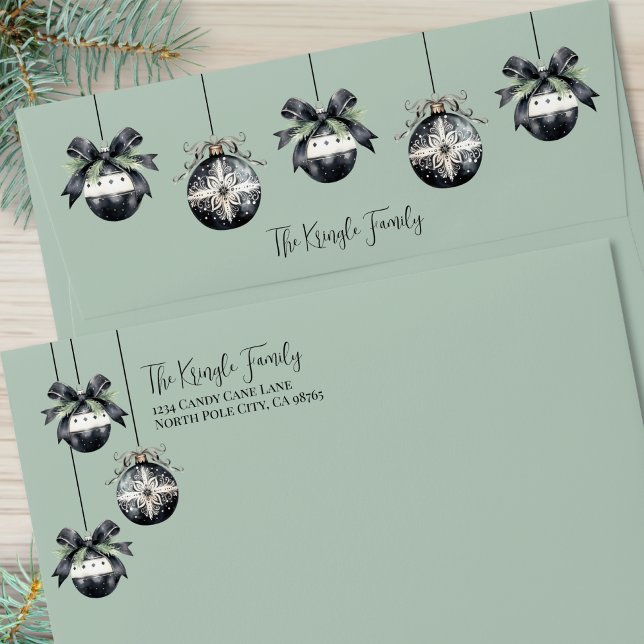 Elegant Black White Green Christmas Envelope (Elegant Black White Green Christmas envelope)