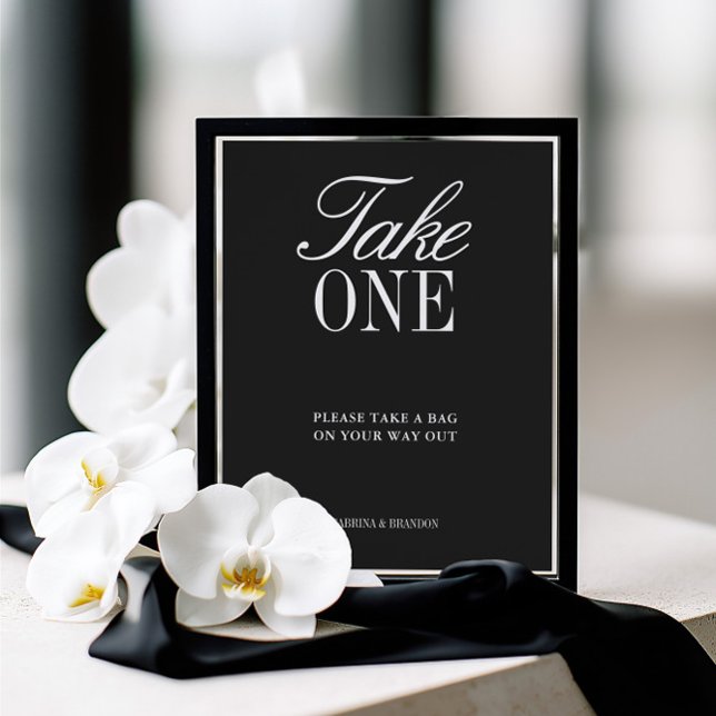 Elegant Black & White Wedding Favour Sign (Elegant Black & White Wedding Favor Sign)