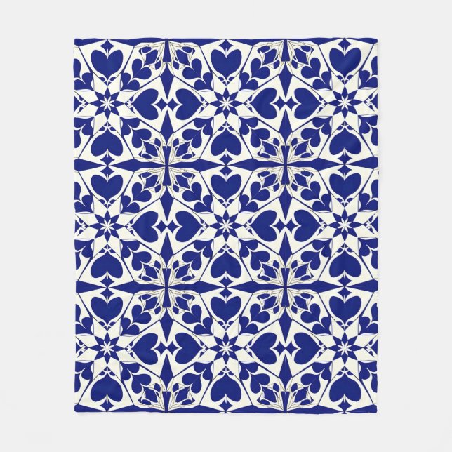 Elegant Blue and White Floral Pattern Fleece Blanket (Front)