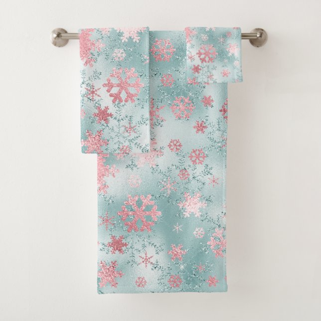 Elegant Blue Pink Christmas Snowflake Pattern Bath Towel Set (Insitu)