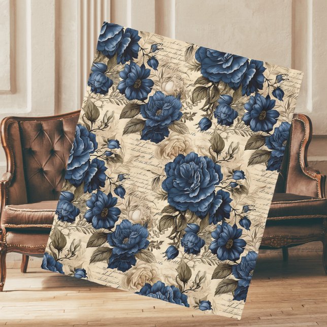 Elegant Blue Roses Floral Pattern Fleece Blanket (Creator Uploaded)