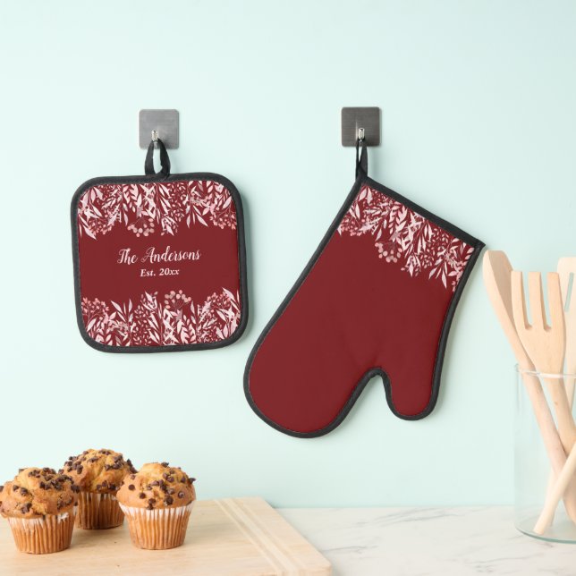 Elegant Blush Pink Wildflowers  Oven Mitt & Pot Holder Set (Insitu(Hanging))