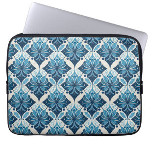 Elegant Boho Floral Pattern in Blue Laptop Sleeve