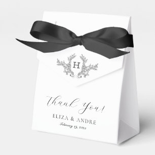 Elegant Chic   Black and White Wedding Favour Box