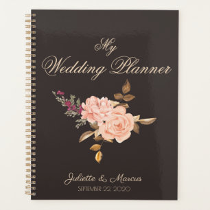 Elegant Cream Rose Bouquet Wedding Planner