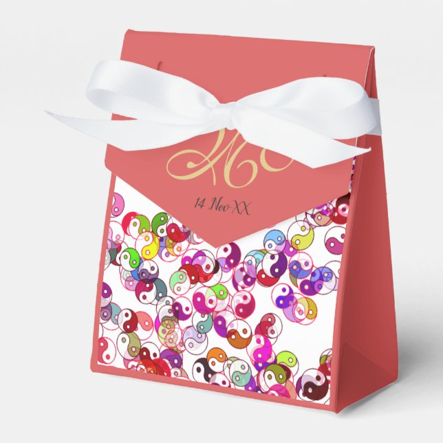 Elegant Custom Peach Monogram Gold Yin Yang  Favour Box (Front Side)