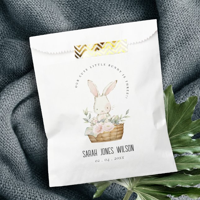 Elegant Cute Bunny In Floral Basket Kids Birthday Favour Bags (Creator Uploaded)