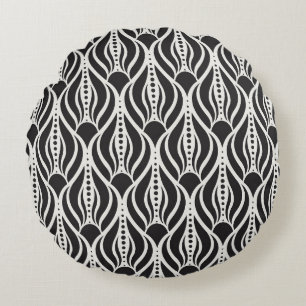 Elegant floral damask, art nouveau seamless patter round cushion