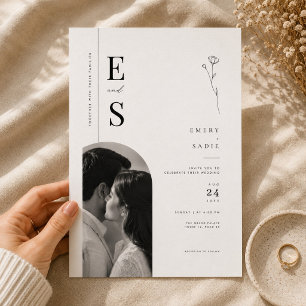 Elegant Floral Minimalist Wedding Invitation. Invitation