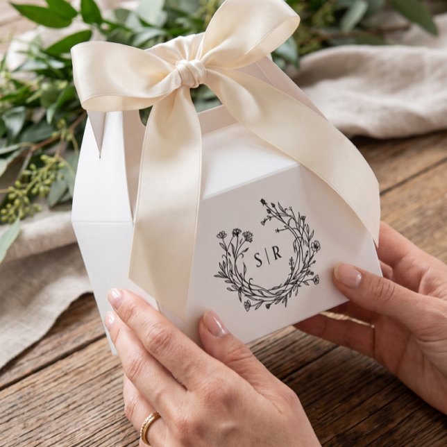 Elegant Floral Monogram Wedding Guest Favour Boxes (Creator Uploaded)