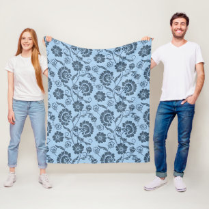 Elegant Floral Pattern with Red and Blue Leaves Fl Fleece Blanket
