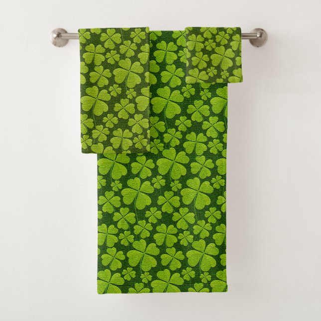 Elegant Four Leaf Clover Floral Bath Towel Set (Insitu)