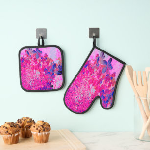 Elegant Fuchsia and Dark Blue Limelight Hydrangea Oven Mitt & Pot Holder Set