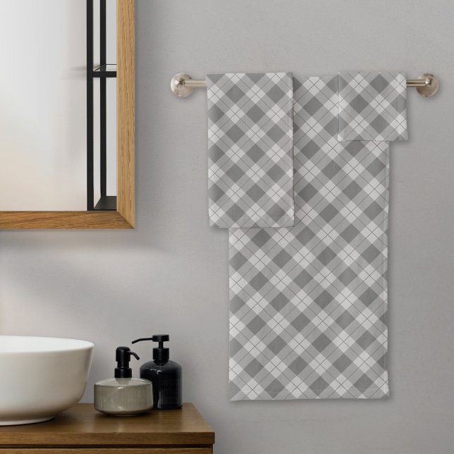 Elegant Grey Plaid Pattern Holiday Bath Towel Set (Creator Uploaded)