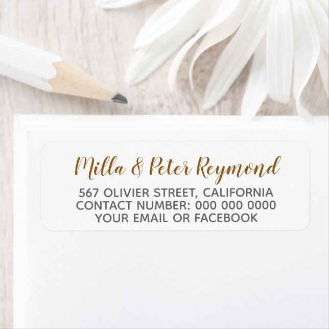 Elegant handwritten names + address information (Insitu)