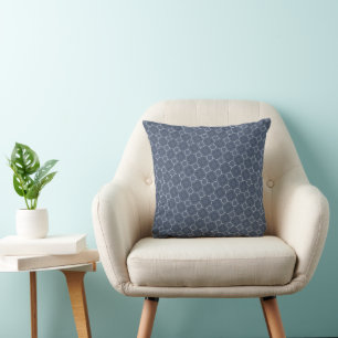 Elegant Interconnected Circles Geometric Pattern Cushion