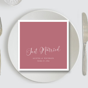 Elegant 'Just Married' Heart - Rose Gold Wedding Napkin