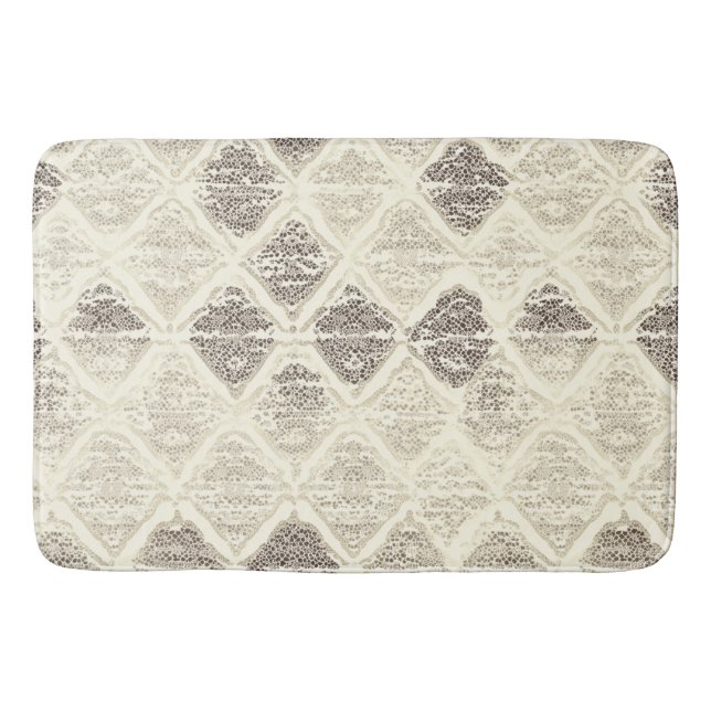 Elegant Lace-Inspired Geometric Pattern Bath Mat (Front)