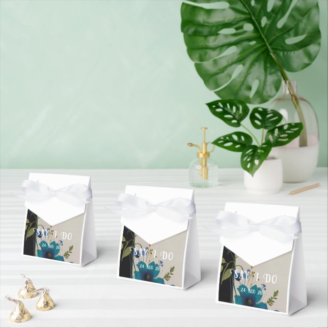 Elegant Lace Wedding Invitation Collection Favour Box (Multiple)