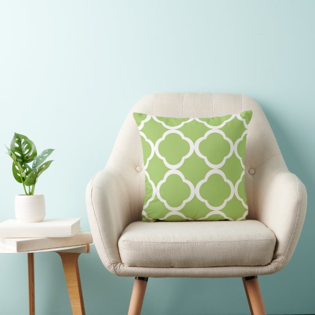 Elegant Lime Green Quatrefoil Pattern Cushion (Chair)