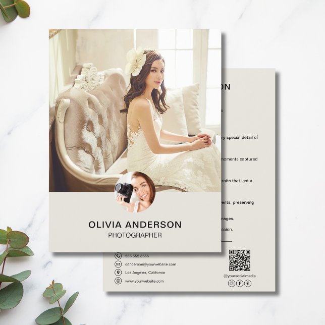 Elegant Minimalist Photo QR Wedding Photographer Flyer (Elegant Minimalist Photo QR Wedding Photographer Flyer)