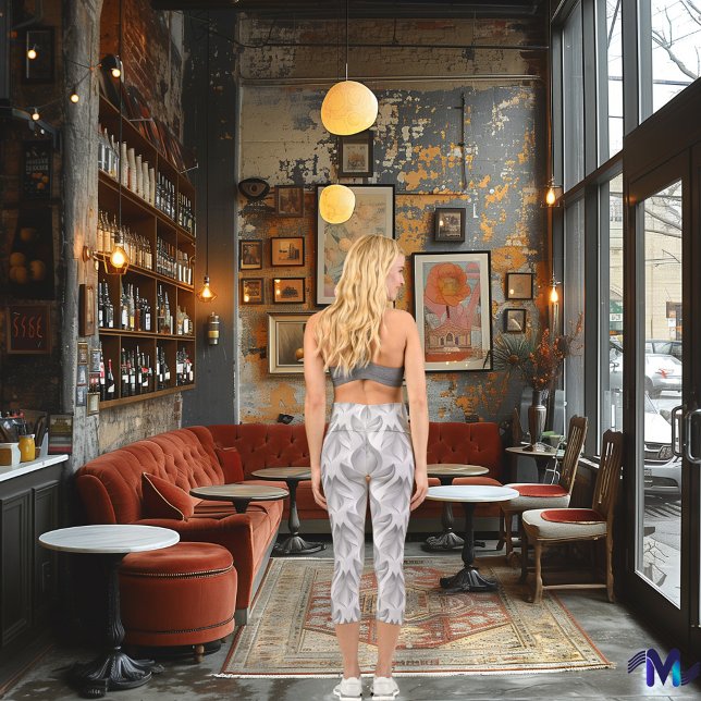 Elegant Minimalist White and Grey Pattern Custom Capri Leggings (Creator Uploaded)