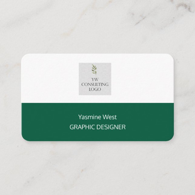 Elegant Modern Green Business Card (Front)