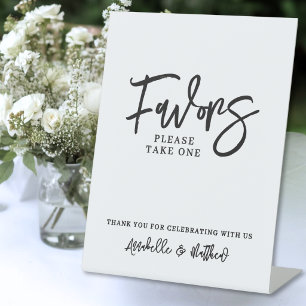 Elegant Modern Simple Wedding Favors Table Sign