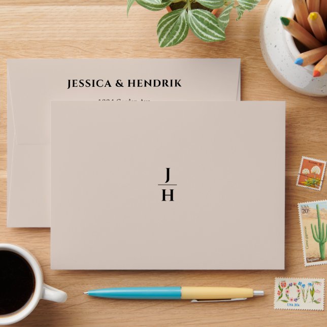 Elegant Monogram Minimalist Champagne Wedding  Envelope (Desk)